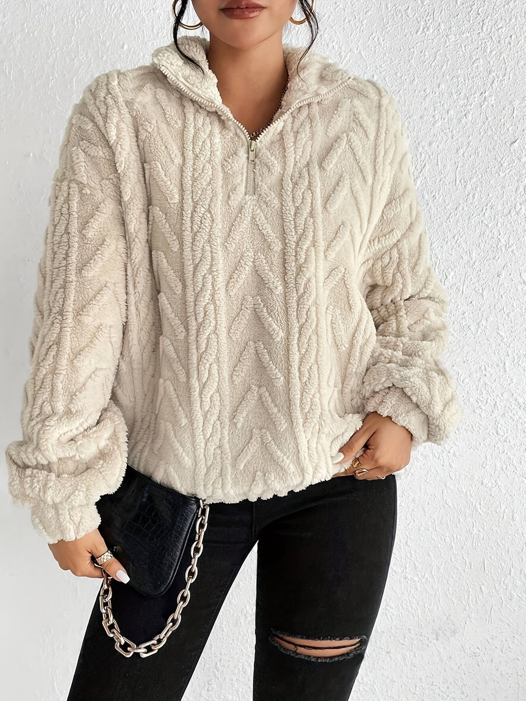 Aila - Puszysty Sweter z Zamkiem