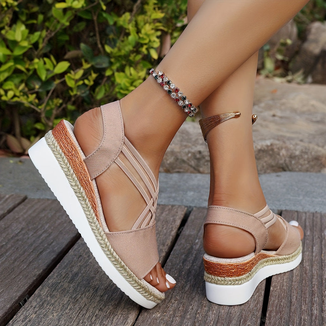 Ksenia / Boho Koturna